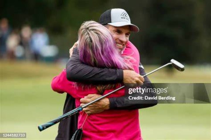 Who is Steven Alker wife Tanya Alker?