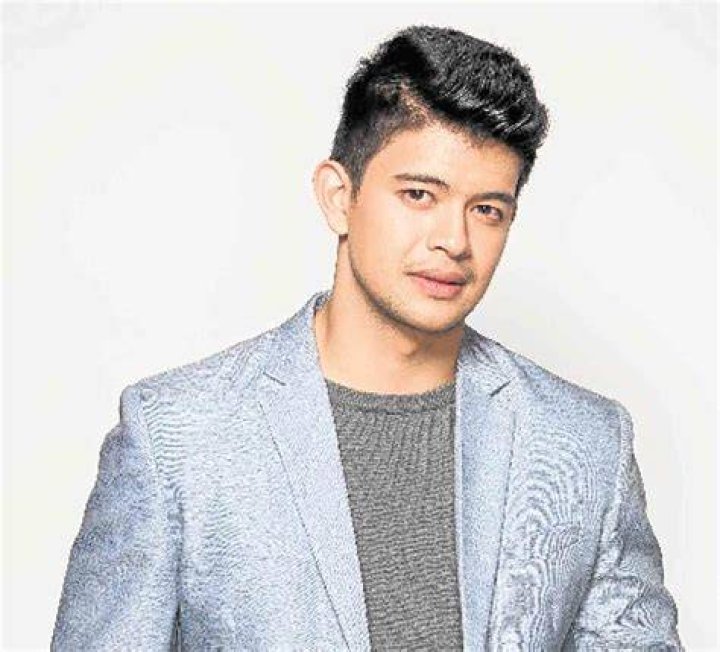 Yuletide season reminds Rayver of his late dad Inquirer Entertainment