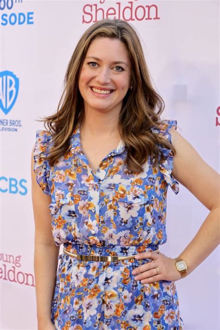 Zoe Perry "The Humans" Play Opening Night in LA &bull; CelebMafia