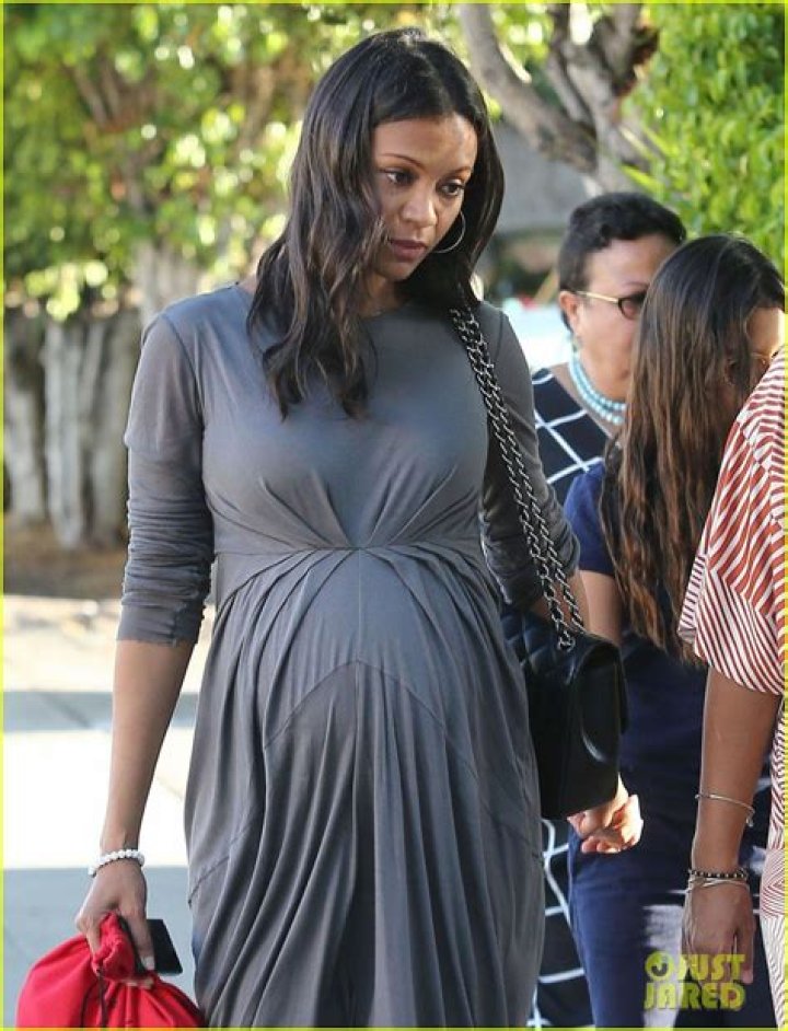 Zoe Saldana Throws Baby Shower For Her Sister